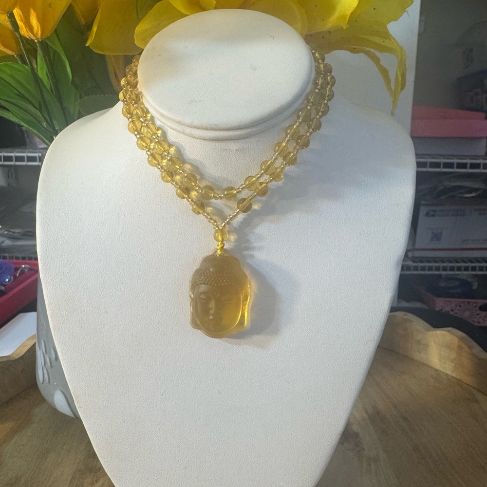 Elegant Gold Buddha Pendant Necklace - Picture 13 of 14